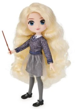 SPIN MASTER POUPÉE 20 CM LUNA LOVEGOOD WIZARDING WORLD