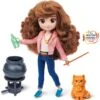 SPIN MASTER COFFRET POUPÉE 20 CM + ACCESSOIRES HERMIONE GRANGER WIZARDING WORLD - HARRY POTTER